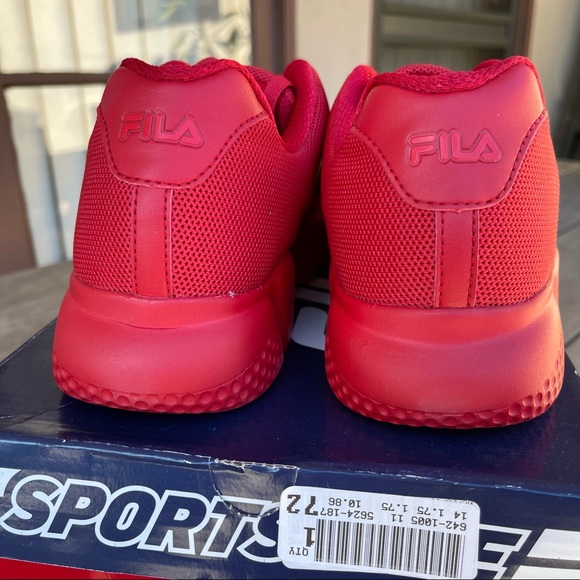 🎉7XHP🎉 Brand New Men’s Fila Red Sneakers - Picture 5 of 11